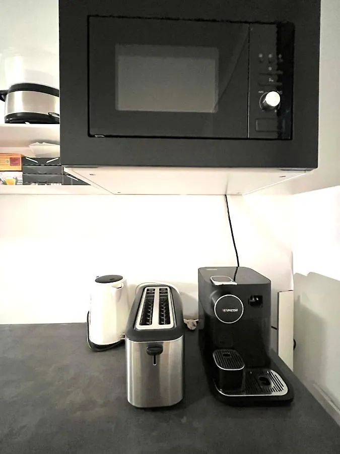Apartment X-Hain Kiezwohnung Berlin Germany